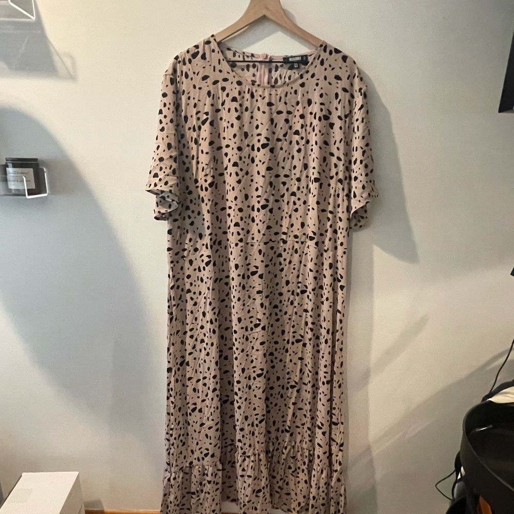 Brand New Plus Size Blush Dalmatian Tiered Hem Midi Dress
